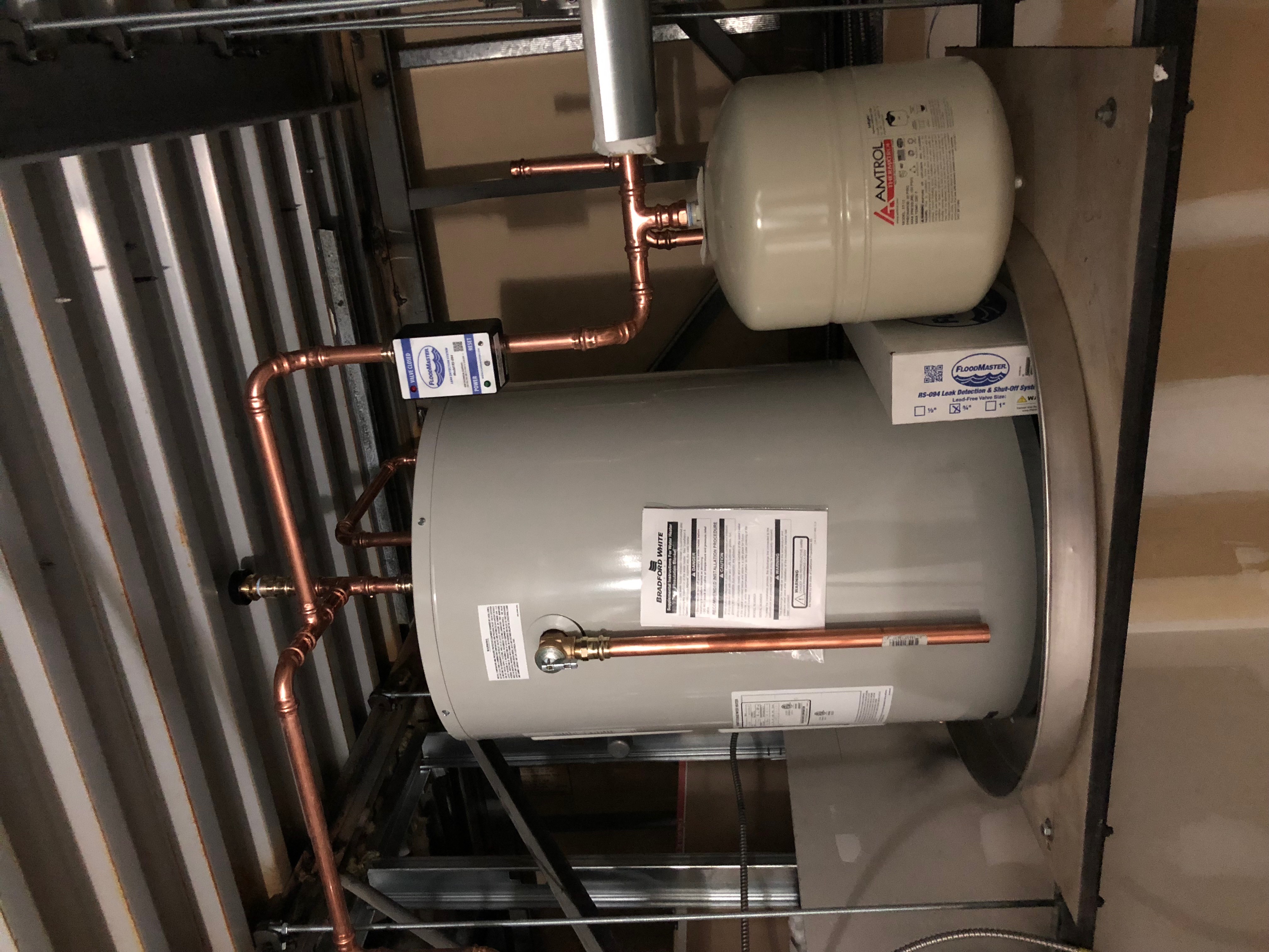 Commercial hot water storage tanks installation